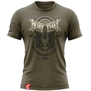 Camiseta 8 Weapons Sak Yant oliva